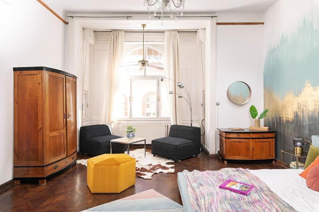 Baross Stylish Апартаменти